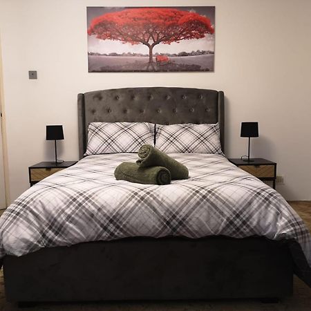 Mossbank House Luton Airport Hotel Kültér fotó