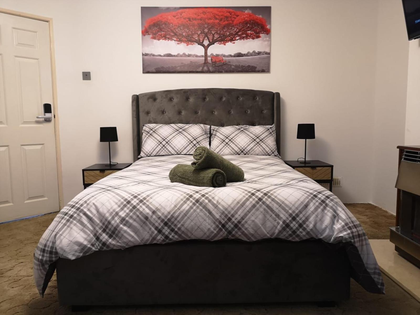 Mossbank House Luton Airport Hotel Kültér fotó